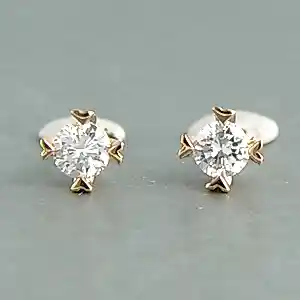 18k rood gouden solitair oorknoppen met briljant geslepen diamant tot. 0.26ct kaufen? Bieten Sie von 290!