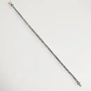 AcheterTennisarmband van tanzaniet? Enchérissez de 1800!