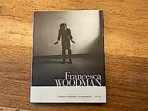Francesca Woodman - uitgegeven in 1998 door de Fondation Cartier pour l'art contemporain en Scalo... kaufen? Bieten Sie von 100!