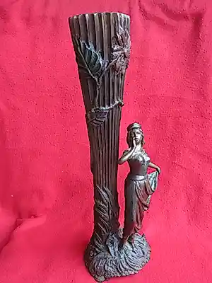Buy Auguste Moreau - Figurale bronzen vaas met Jeune Paysanne , plattelandsmeisje.? Bid from 275!