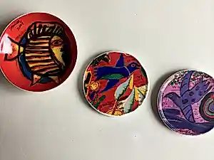AcheterCorneille - 3 keramiek objecten? Enchérissez de 30!