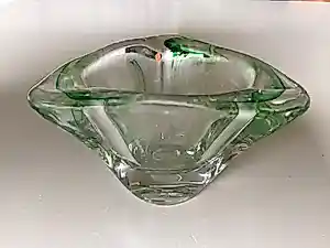 Max Verboeket - Glaswerk met groene slinger kopen? Bied vanaf 30!