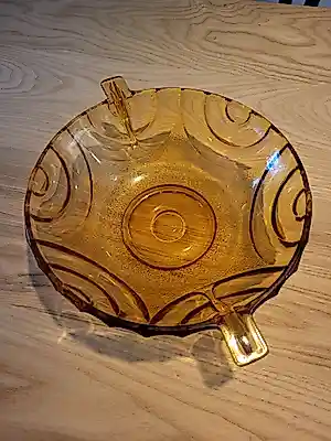 Rudolf Schrotter - Art deco schaal van amberglas, Rudolfova Hut kaufen? Bieten Sie von 30!