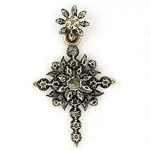 VICTORIAANS BWG met zilver kruis hanger bezet met roos diamant tot. 0.25ct kaufen? Bieten Sie von 525!