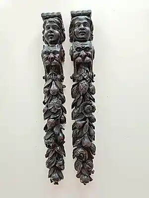 Curiosa - Prachtig en zeldzaam paar authentieke, handgesneden houten pilasters kopen? Bied vanaf 420!