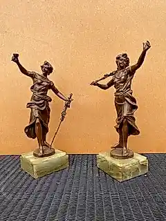 AcheterGeorges Omerth - Spelter beeldhouwwerk, 'Lenteochtend' & 'Herfstavond', begin 20e eeuw? Enchérissez de 50!