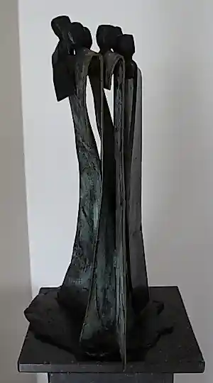 Buy Renee van Leusden - bronzen sculptuur - 1996? Bid from 895!