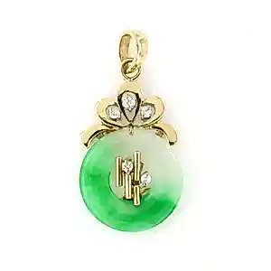 14k geelgouden hanger bezet met jade en briljant geslepen diamant tot.0.08ct kaufen? Bieten Sie von 175!