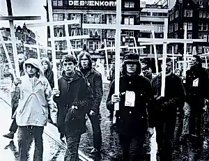 Buy Cor Jaring - Foto: de Paasmarchen - 1966? Bid from 125!