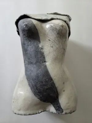 Onbekend - Vrouwen torso. Raku. kaufen? Bieten Sie von 20!