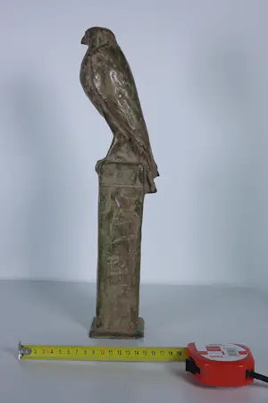 Tineke Nusink - (toegeschreven aan), Brons, Valk kopen? Bied vanaf 400!