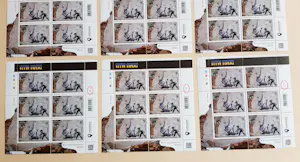 Banksy - FCK PTN! – complete set van 12 postzegelvellen + 12 briefkaarten + 12 postenveloppen kopen? Bied vanaf 500!