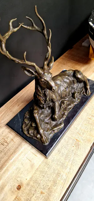 Thomas Francois Caetier - Bronsen hert kopen? Bied vanaf 500!