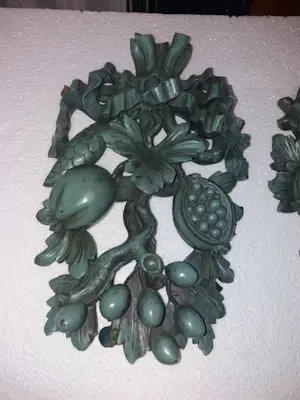 Onbekend - 2 x rijkelijk uitgesneden wanddecoratie met een granaat appelstruik kopen? Bied vanaf 35!