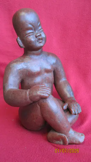 Buy Onbekend - Zittende figuur.? Bid from 50!
