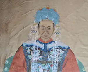 Onbekend - Twee Chinese Voorouder Schilderingen - Verf op zijde- 110 x 75 kopen? Bied vanaf 350!