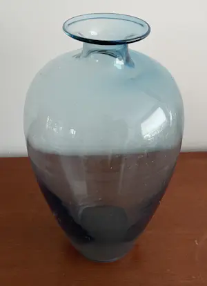 Onbekend - Vintage Licht blauwe glazen vaas kopen? Bied vanaf 20!