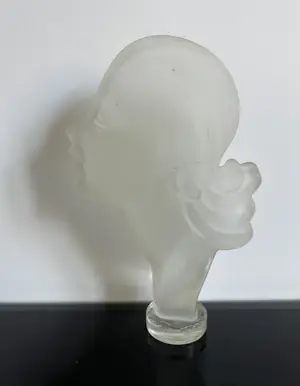 Onbekend - Glazen art nouveau art deco vrouwenhoofd op sokkel kopen? Bied vanaf 20!