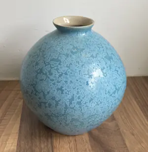 Onbekend - Kristallijne Kunstaardewerken vaasje kopen? Bied vanaf 20!