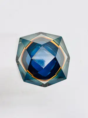 AcheterMurano Glas - Facetgeslepen Murano glazen asbak? Enchérissez de 35!