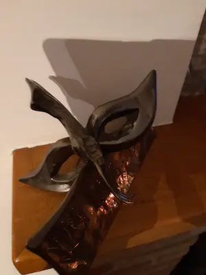 Yves Lohe - Bronzen beeld venitiaans masker kopen? Bied vanaf 100!
