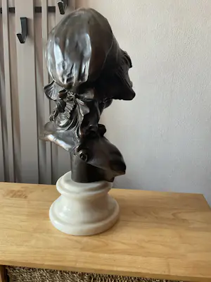 Grinam Niam - Bronzen buste van vrouw kopen? Bied vanaf 140!