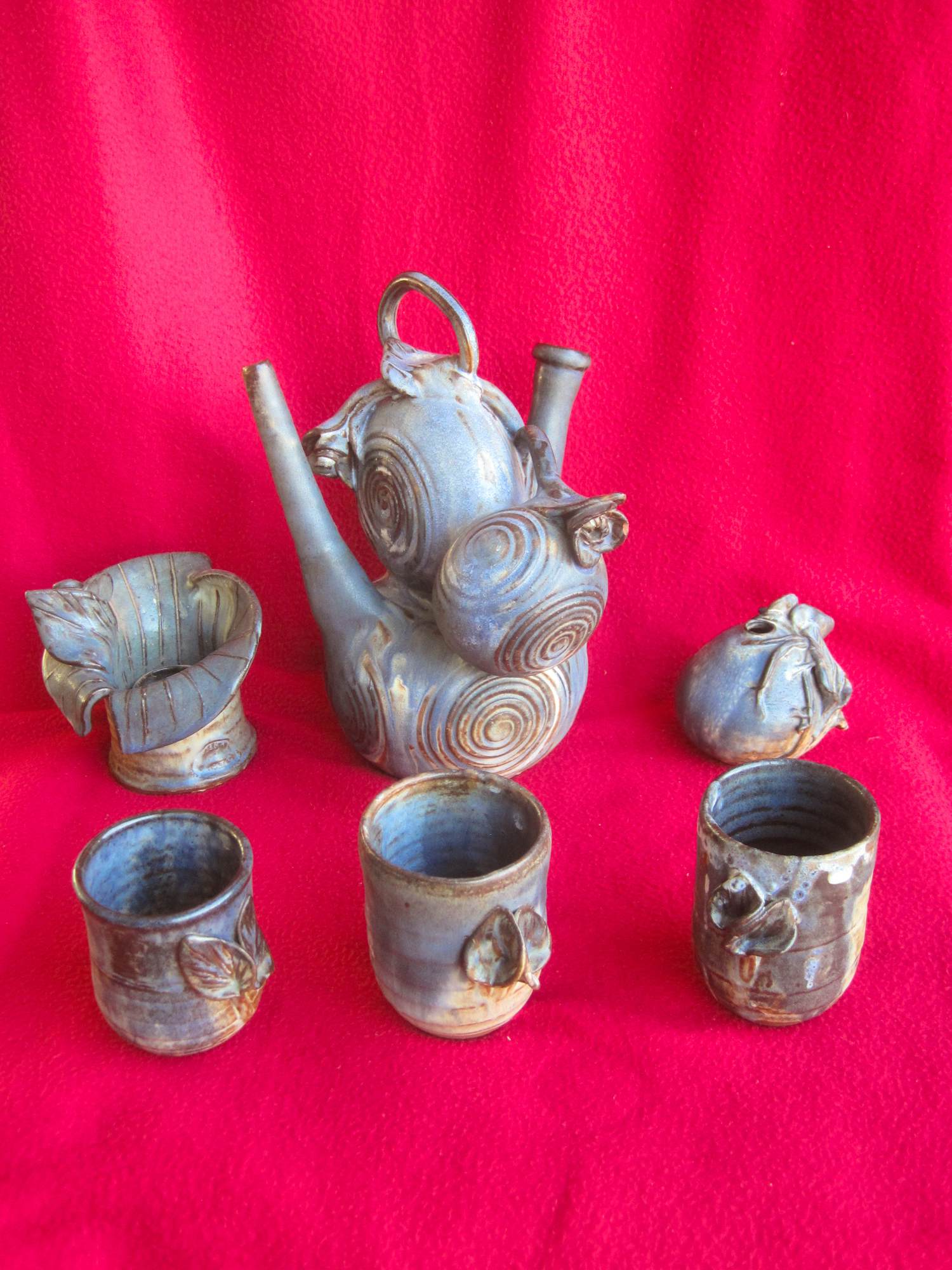 Onbekend - Abstract servies kopen? Bied vanaf 40!