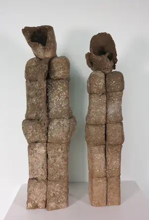 Onbekend - Keramiek, Set van twee staande figuren kopen? Bied vanaf 150!