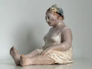 Onbekend - zittende vrouw van keramiek kopen? Bied vanaf 20!