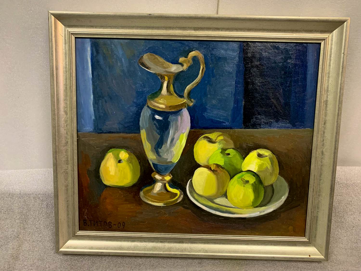 Vladimir Titov - Stilleven met wijnfles/wijnkaraf kopen? Bied vanaf 140!