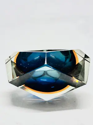 AcheterMurano Glas - Facetgeslepen Murano glazen asbak? Enchérissez de 35!