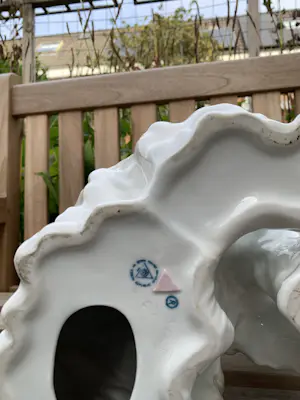 Royal Dux - Zittende ijsbeer porselein - polar bear porcelain kopen? Bied vanaf 80!