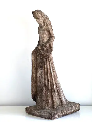 Nicolaas van der Kreek - Treurend vrouwenfiguur met bloemen kopen? Bied vanaf 300!