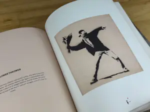 Banksy - De wereld van Banksy kopen? Bied vanaf 25!