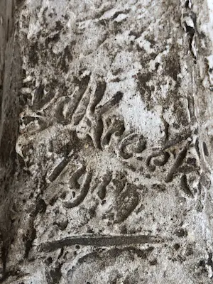 Nicolaas van der Kreek - Treurend vrouwenfiguur met bloemen kopen? Bied vanaf 300!