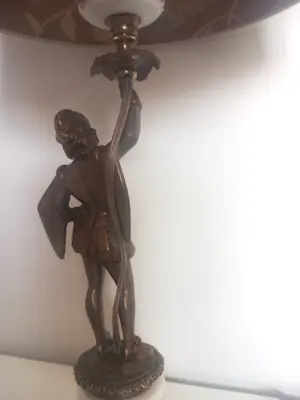 Onbekend - Art NouveauTafellamp met sculptuur kopen? Bied vanaf 35!