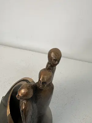 Willem van der Velden - Zwaar bronzen beeld, drie mannen kopen? Bied vanaf 80!