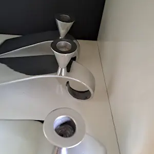 Matthew Hilton - 3 Komma kandelaars kopen? Bied vanaf 80!