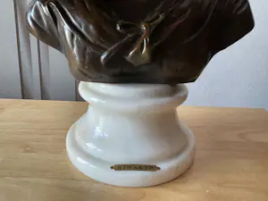 Grinam Niam - Bronzen buste van vrouw kopen? Bied vanaf 140!