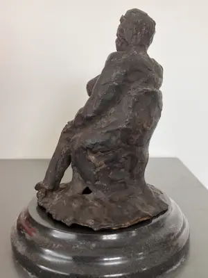 Brons (Onbekend) - Zittende vrouw kopen? Bied vanaf 129!