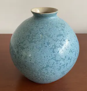 Onbekend - Kristallijne Kunstaardewerken vaasje kopen? Bied vanaf 20!