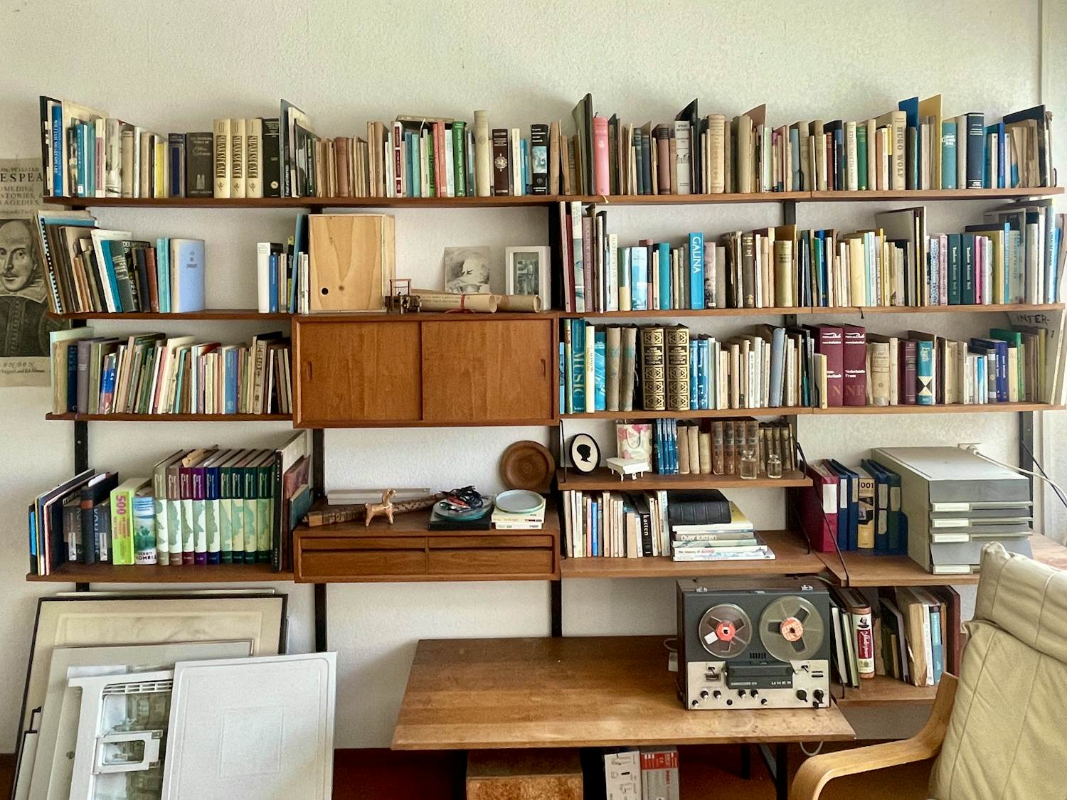 Onbekend - Wandkast systeem hout fineer verkocht voor € 550!