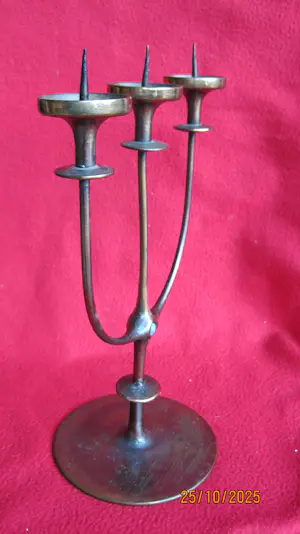 Brons (Onbekend) - Brutalistische kandelaar kopen? Bied vanaf 35!