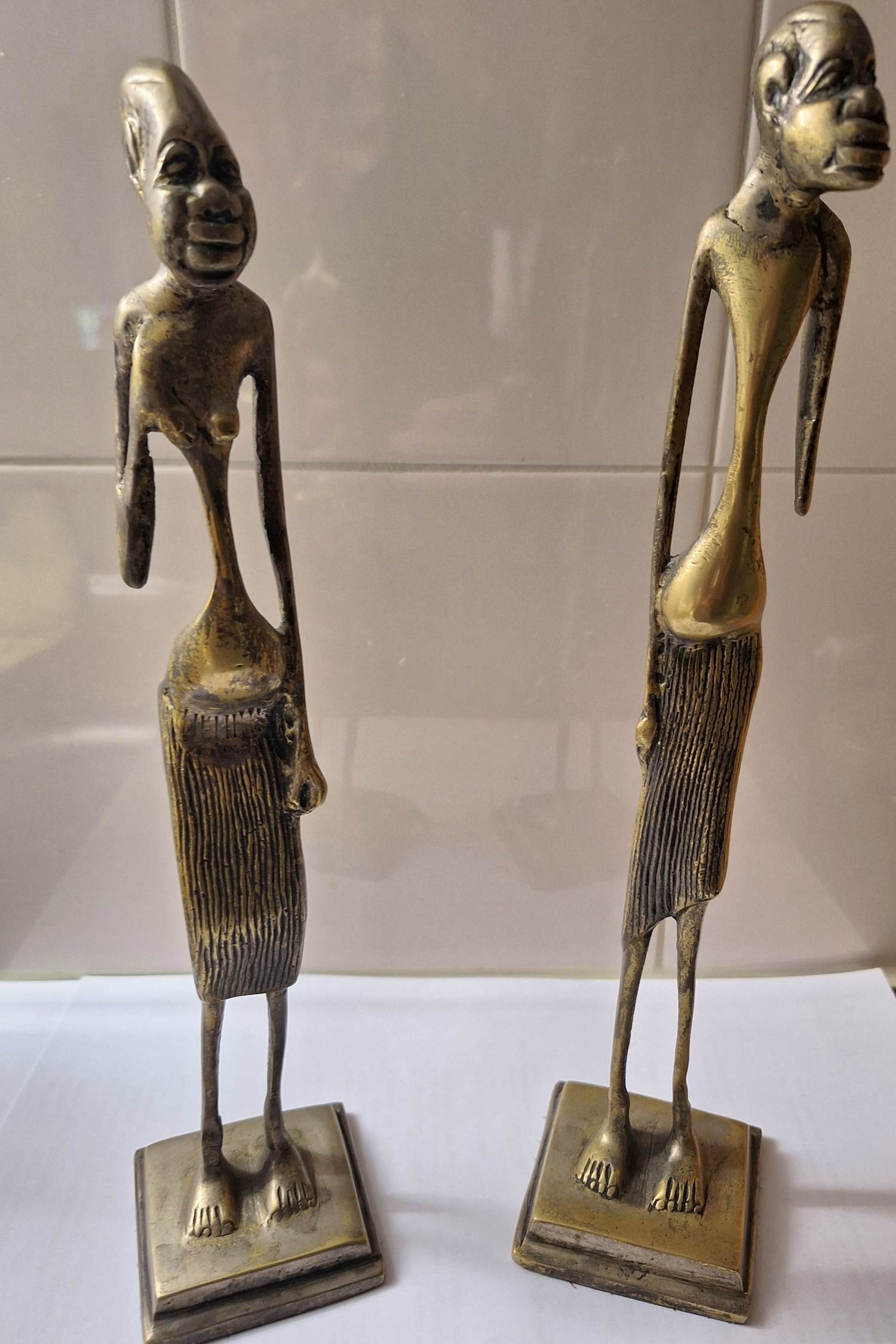 Onbekend - Tribale beelden kopen? Bied vanaf 20!