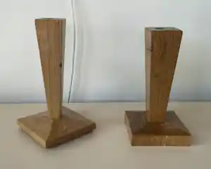 Onbekend - Twee houten art deco kandelaren verkauft für € 20!