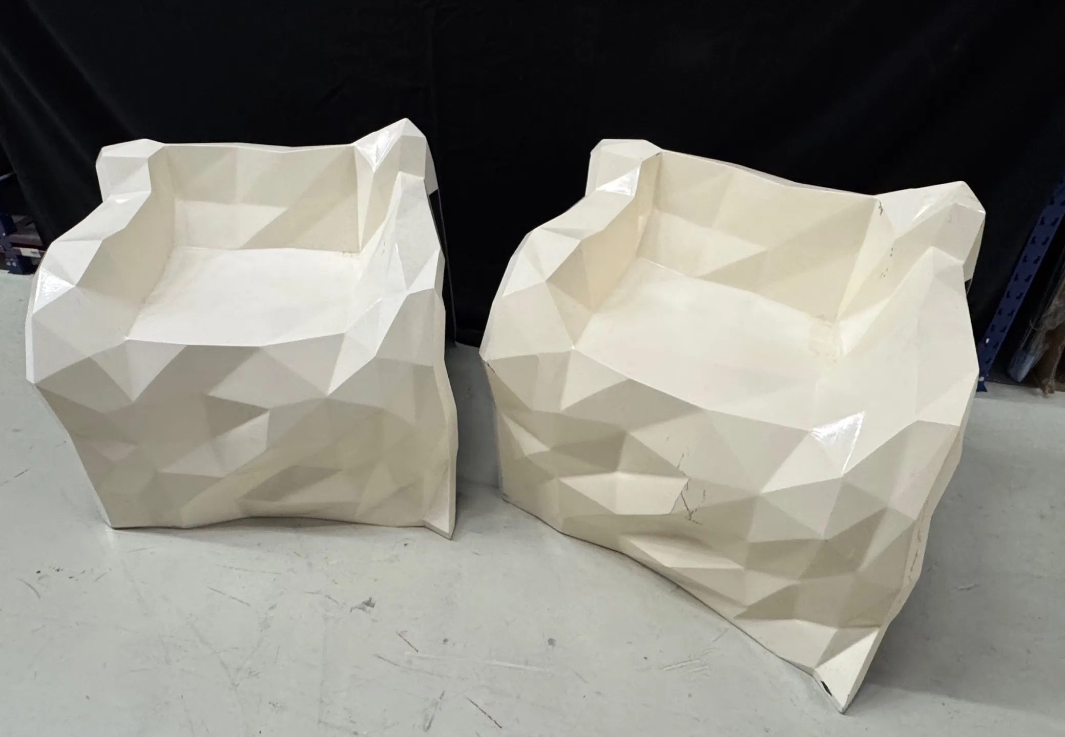 Buy Julian Mayor - Twee 'General Dynamic' fauteuils? Bid from 1000!