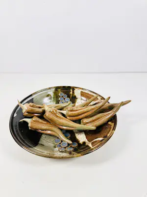 Onbekend - Studio Pottery Okra Centrepiece kaufen? Bieten Sie von 60!