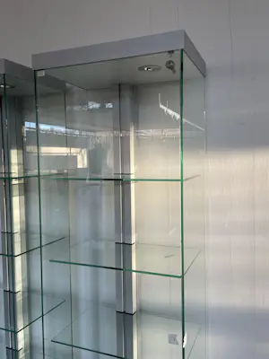Onbekend - Grote glazen vitrinekasten kopen? Bied vanaf 100!