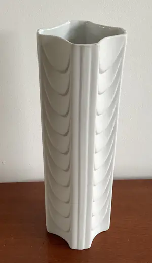 Keramiek overige - PMR Jaeger & Co - Op Art biscuit porseleinen vaas model 1139/2 kopen? Bied vanaf 20!