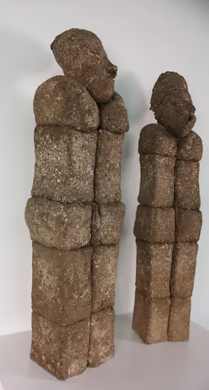 Onbekend - Keramiek, Set van twee staande figuren kopen? Bied vanaf 150!